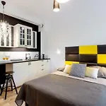 Clicktheflat The Warsaw Rising Museum Apartments