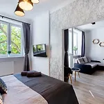Clicktheflat The Warsaw Rising Museum Apartments